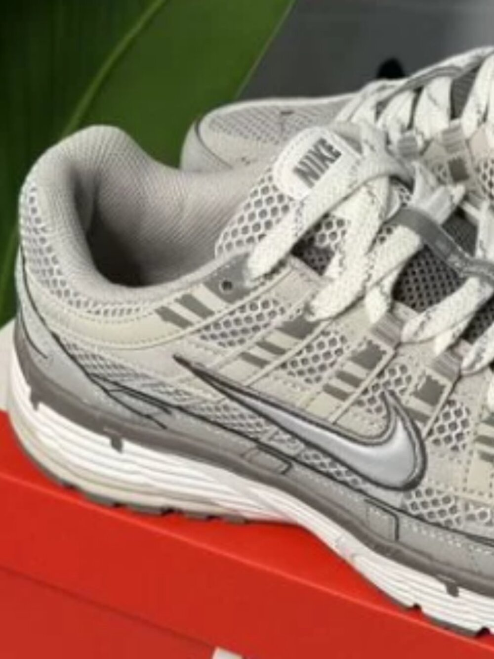 Nike P-6000 Sneakers – Light Grey